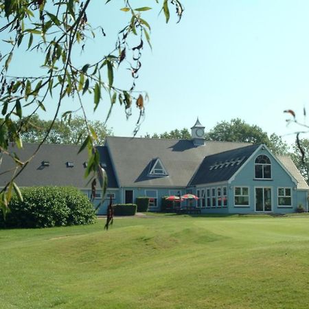 Апартаменты Richmond Park Golf Club Уоттон Экстерьер фото